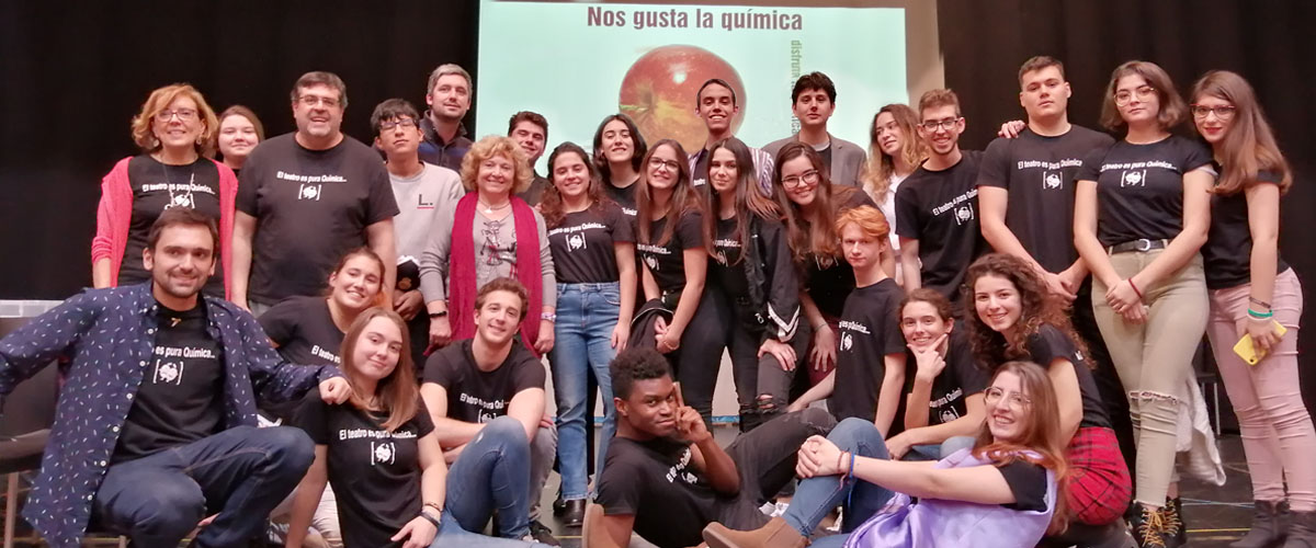 El Teatro es pura Química, la Química es puro Teatro